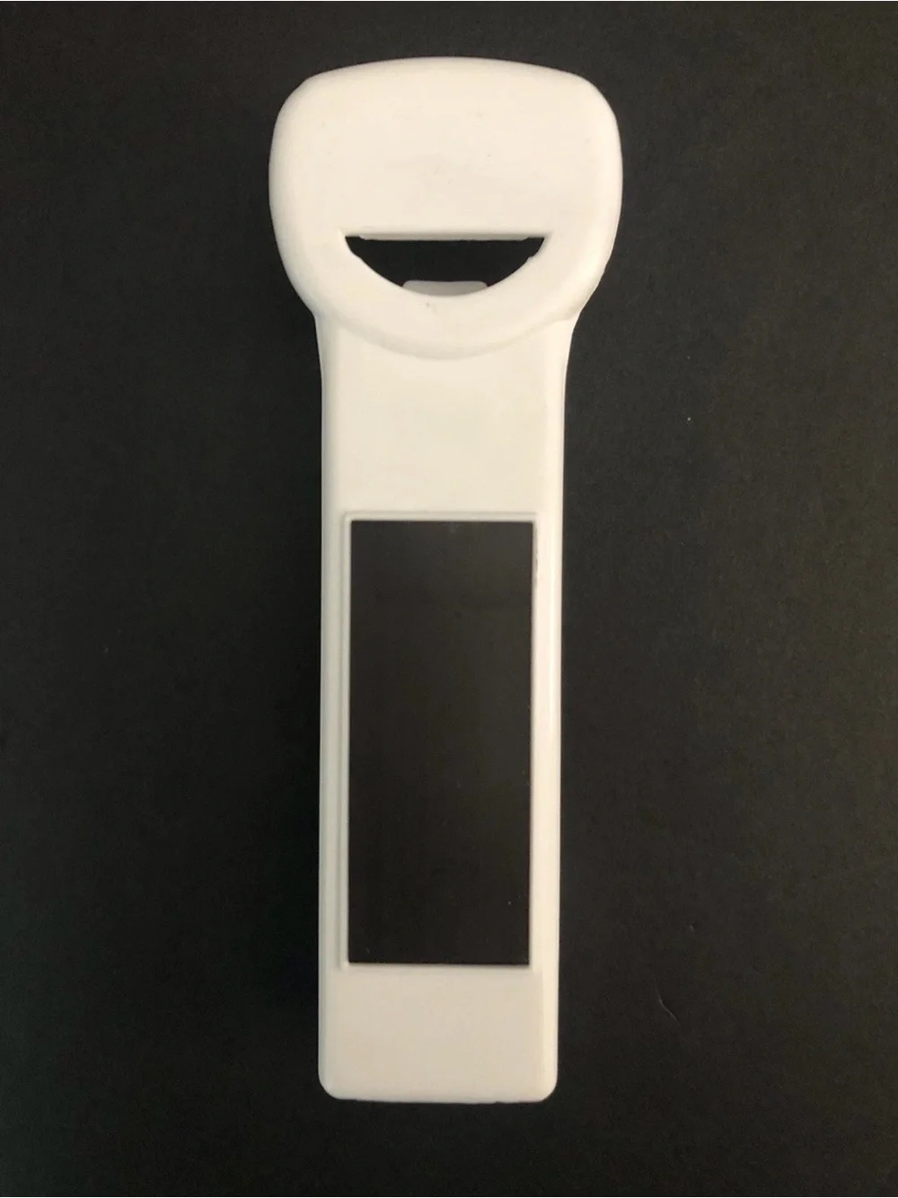 The Pampered Chef Magnetic Easy Opener for Bottles Cans Tabs